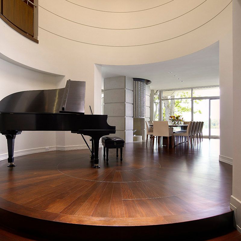 Whitelaw Custom Homes Inc,48301