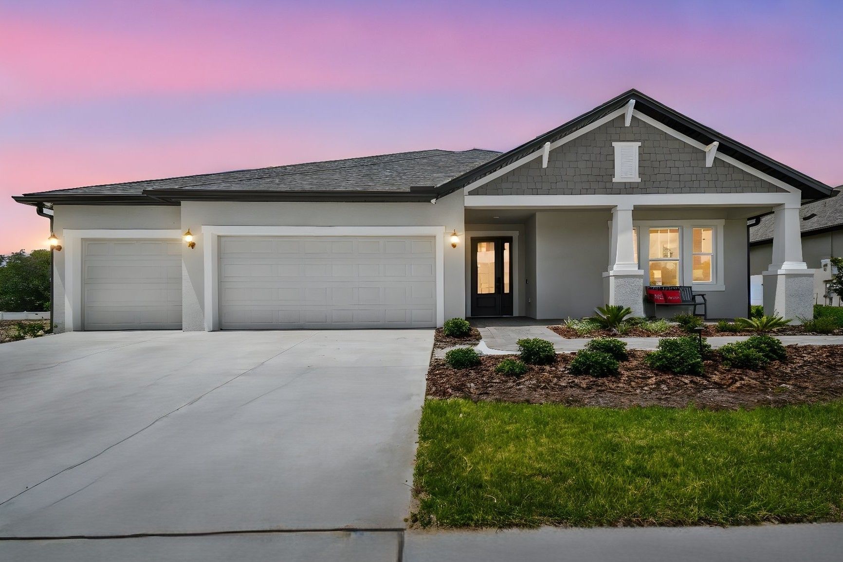 Sapphire Craftsman Elevation - Dusk:Craftsman Elevation