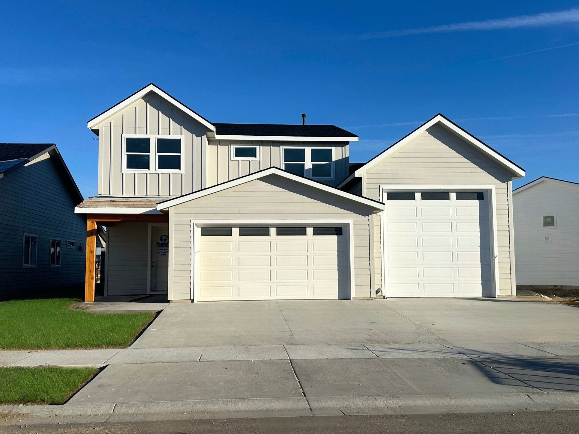 Special Edition - RV Garage:Special Edition - RV Garage