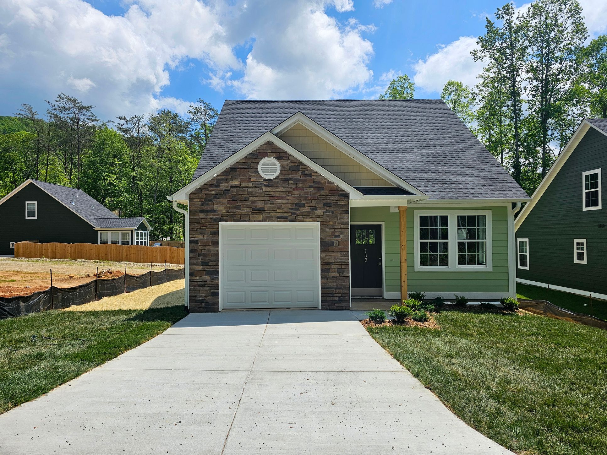 Exterior Front - Camden Floor plan Elevation 4