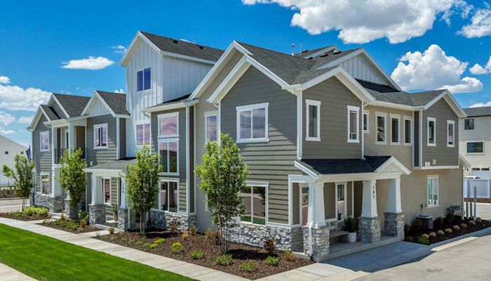 Legacy at Meadowbrook,84003