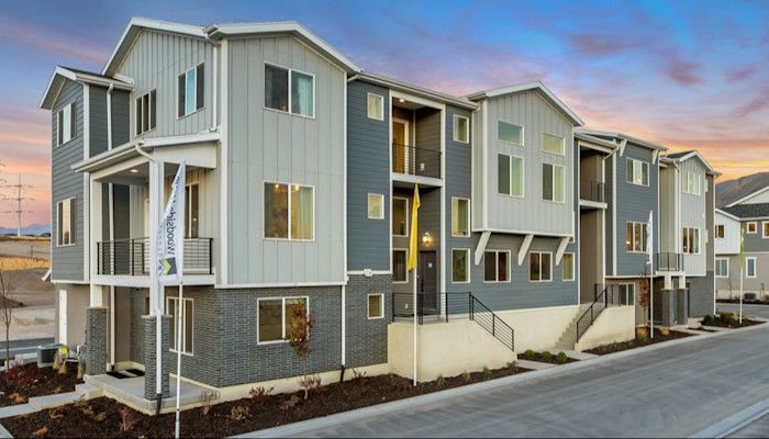Regency at Harmony Place,84653