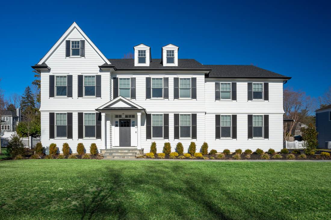 W.P. Lloyd Custom Homes,07935